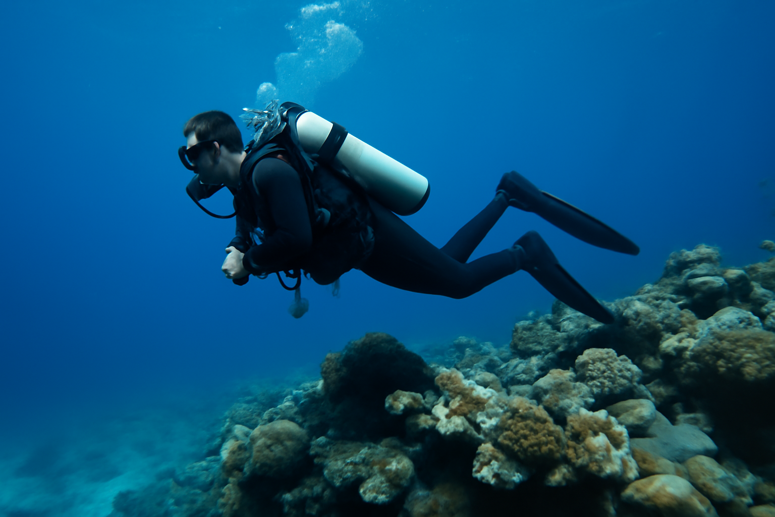 The 120 Rule in Scuba Diving: A Quick Guide to Safe Dive Planning & Its Limitations
