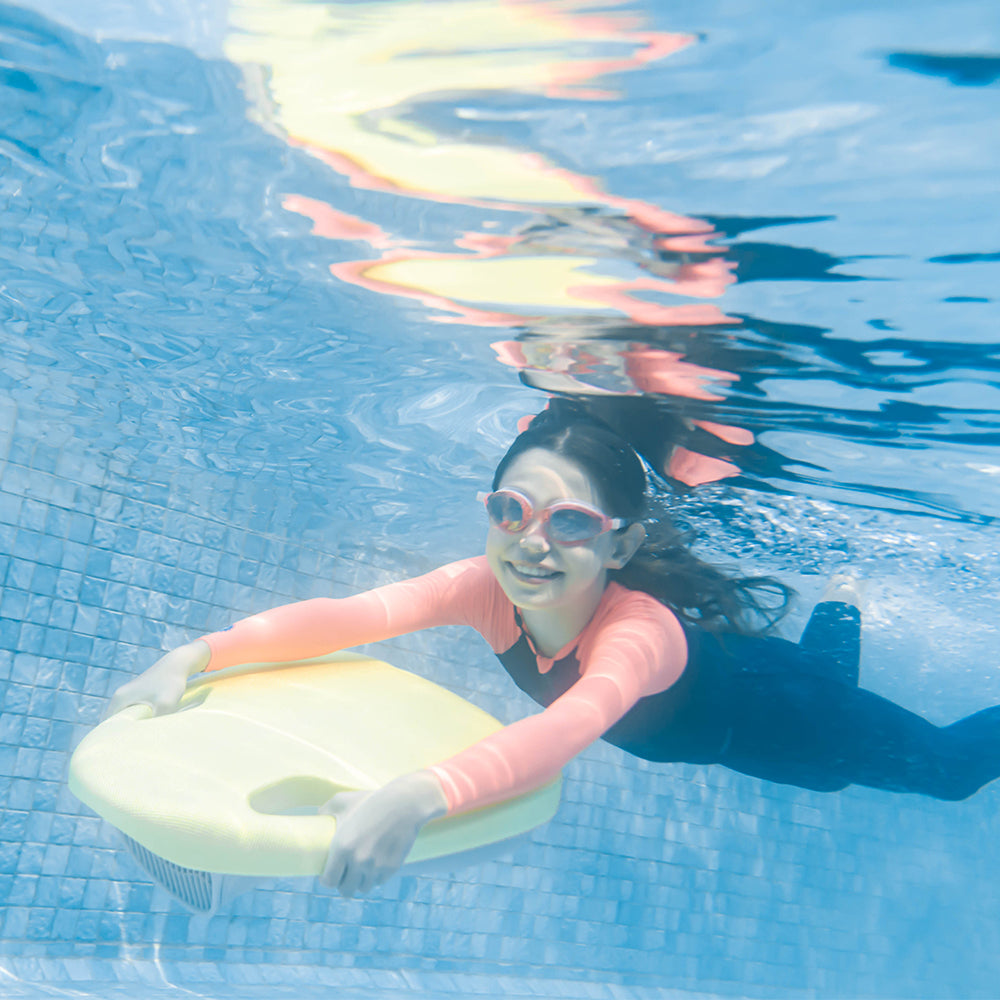 ASIWO MAKO Pool Scooter: This Summer’s Hottest Pool Toy!