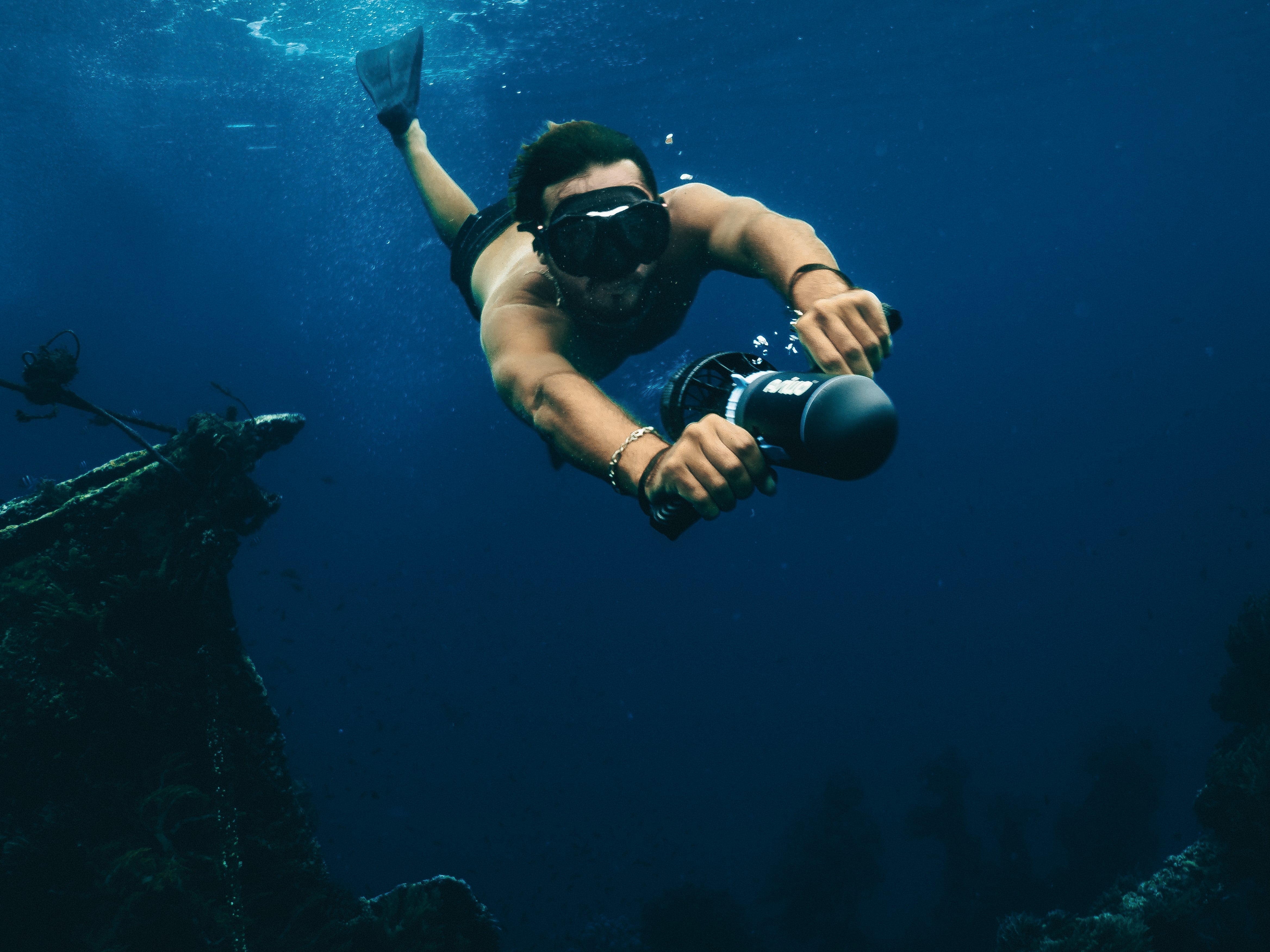 The Benefits of Diver Propulsion Vehicles (DPVs) for Deep Diving