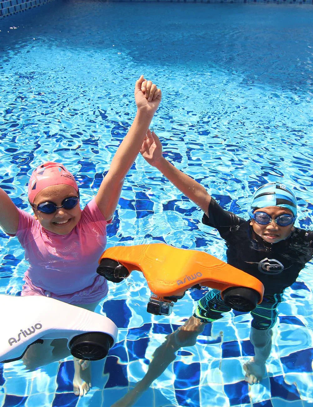 A Beginner's Guide to Underwater Sea Scooters: Types and Uses - Asiwo Sports