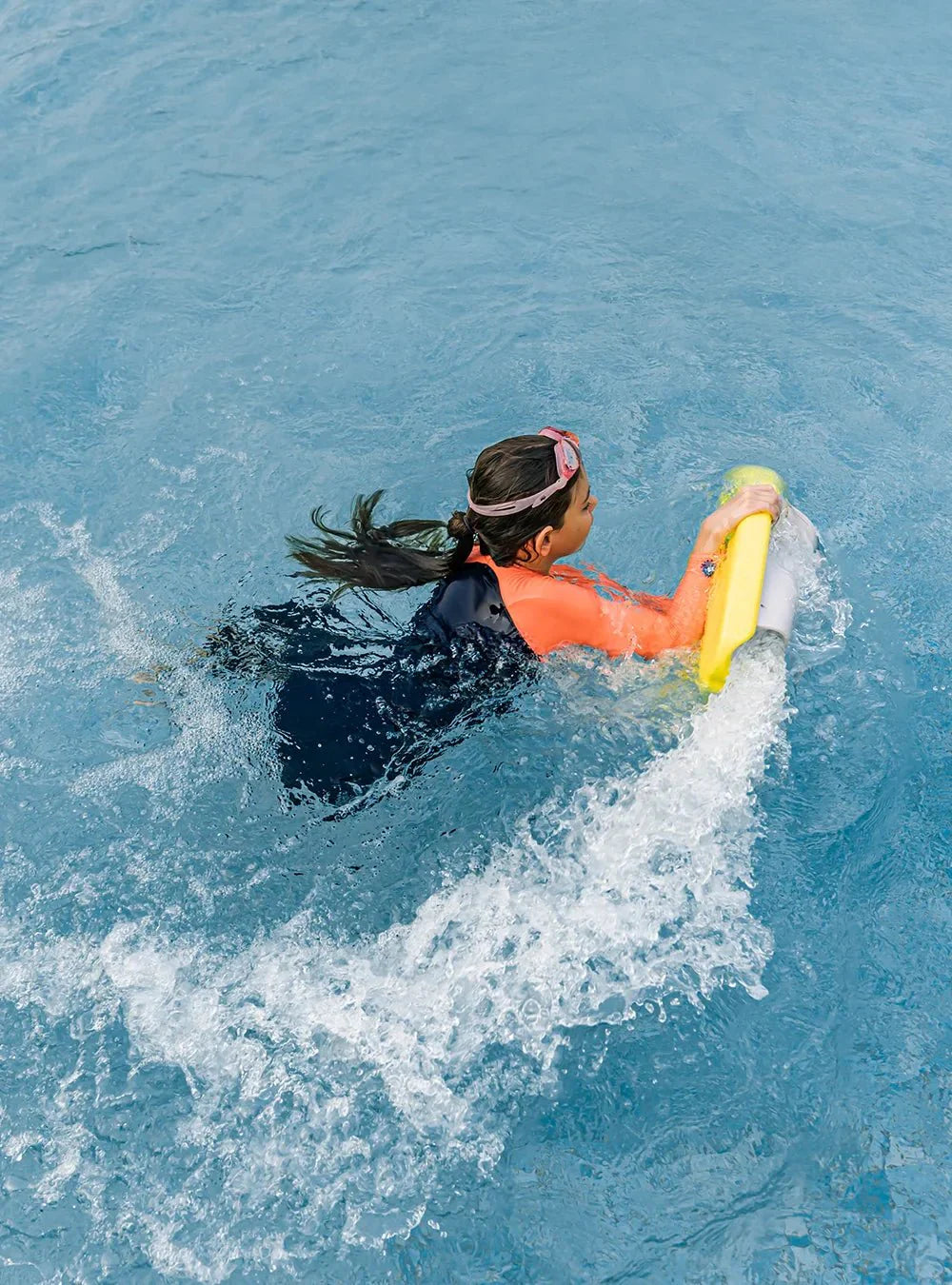 Dive into Fitness and Fun: Using an Underwater Sea Scooter for Exercise and Recreation - Asiwo Sports